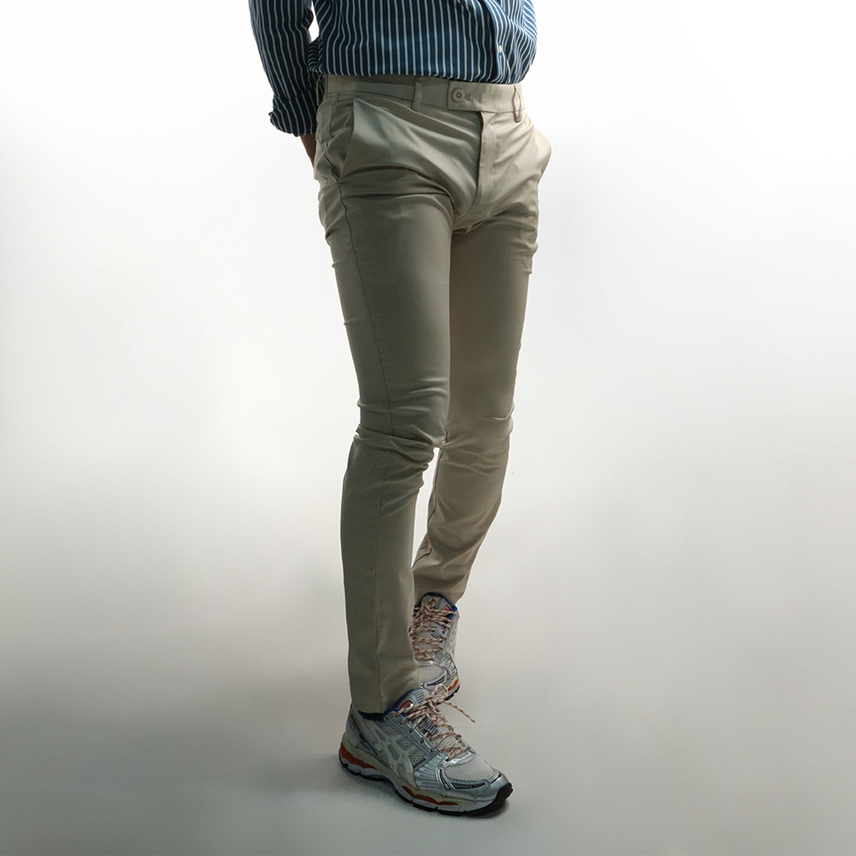 era-won Workday University - R Beige long slacks, Super Skinny style, with elastic 