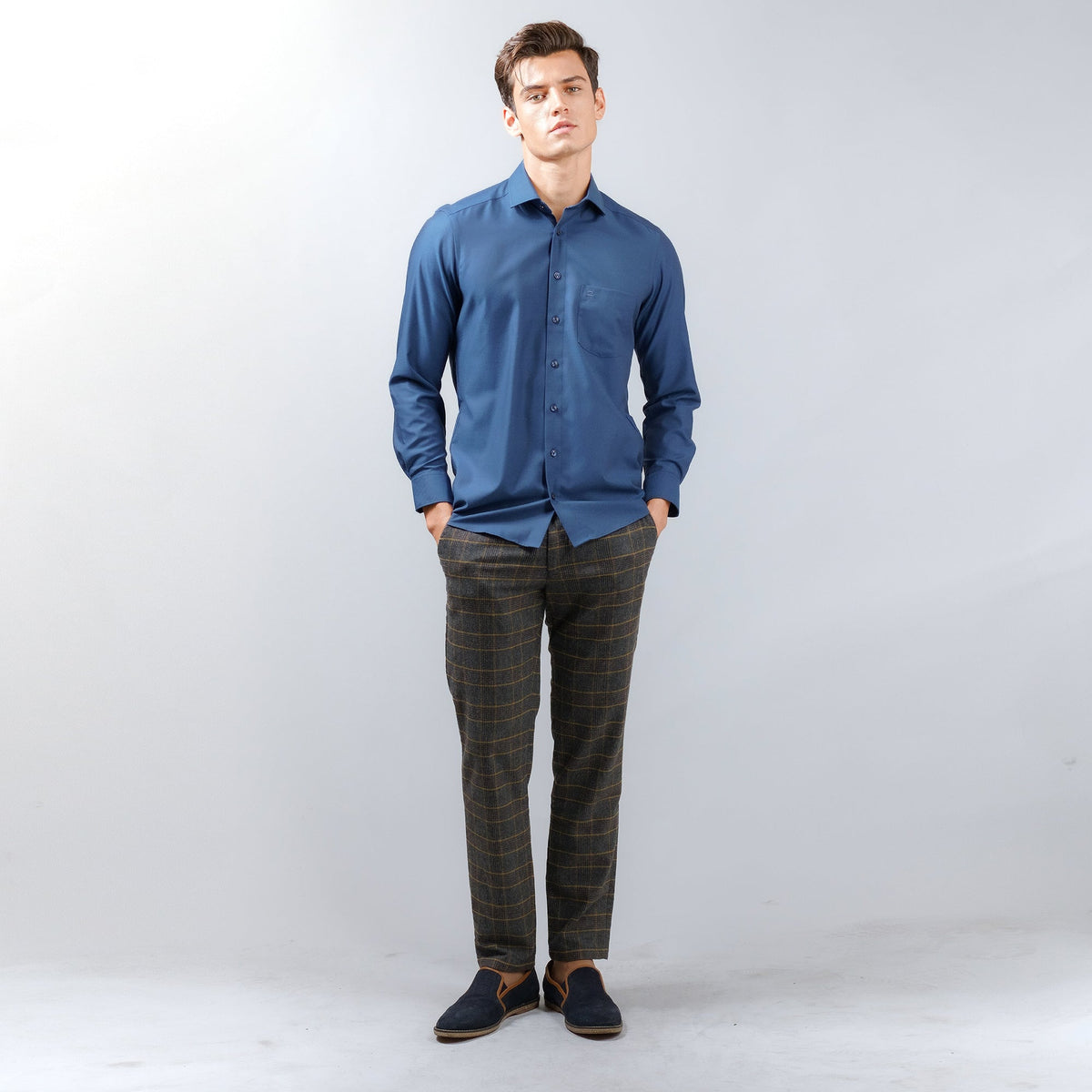 OLYMP LUXOR Shirt เสื้อเชิ้ตกรมท่า ลายทแยง ใส่สบาย รีดง่าย