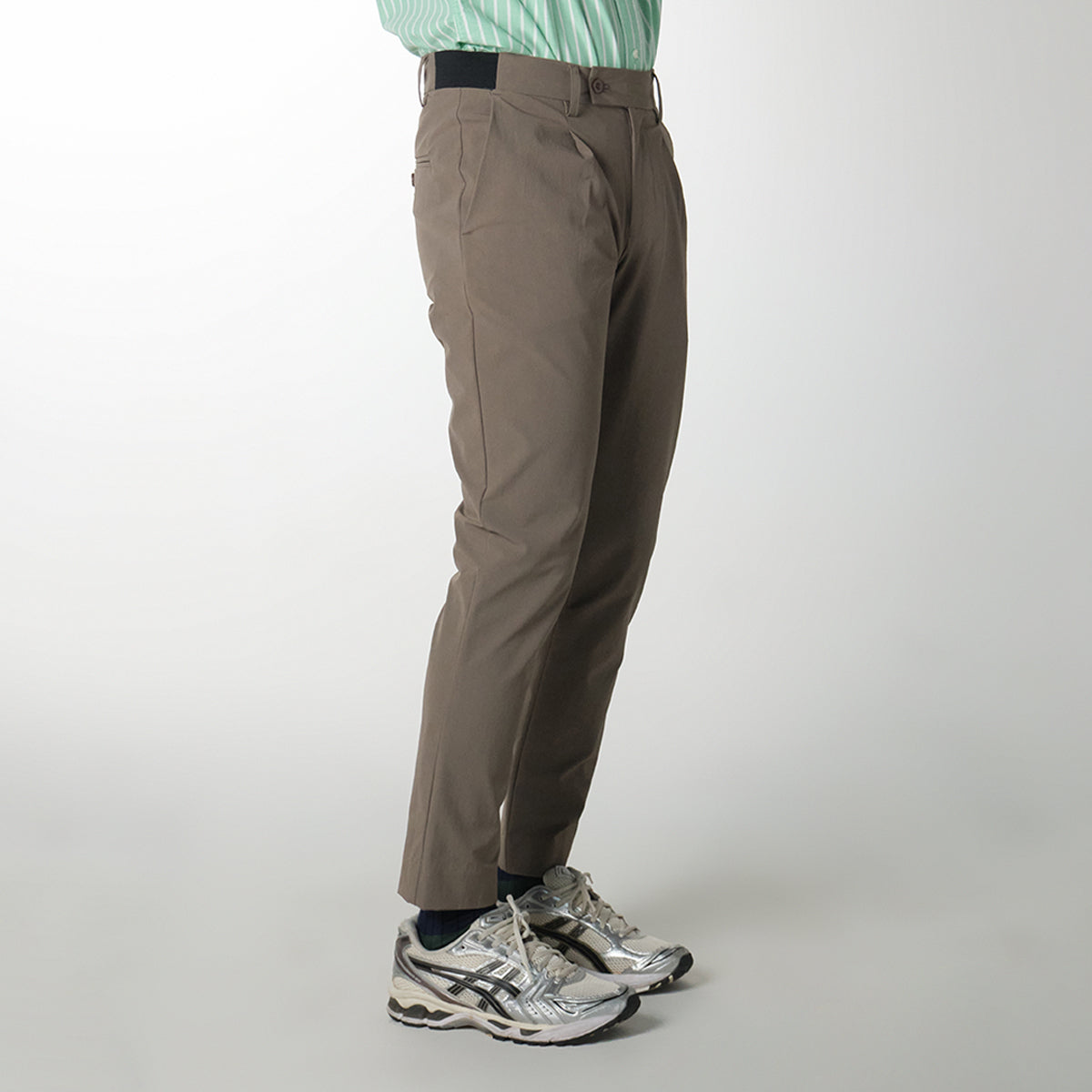 era-won long pants, elastic waist, model GOLF FABRIC PANTS (065V9), color Brown 
