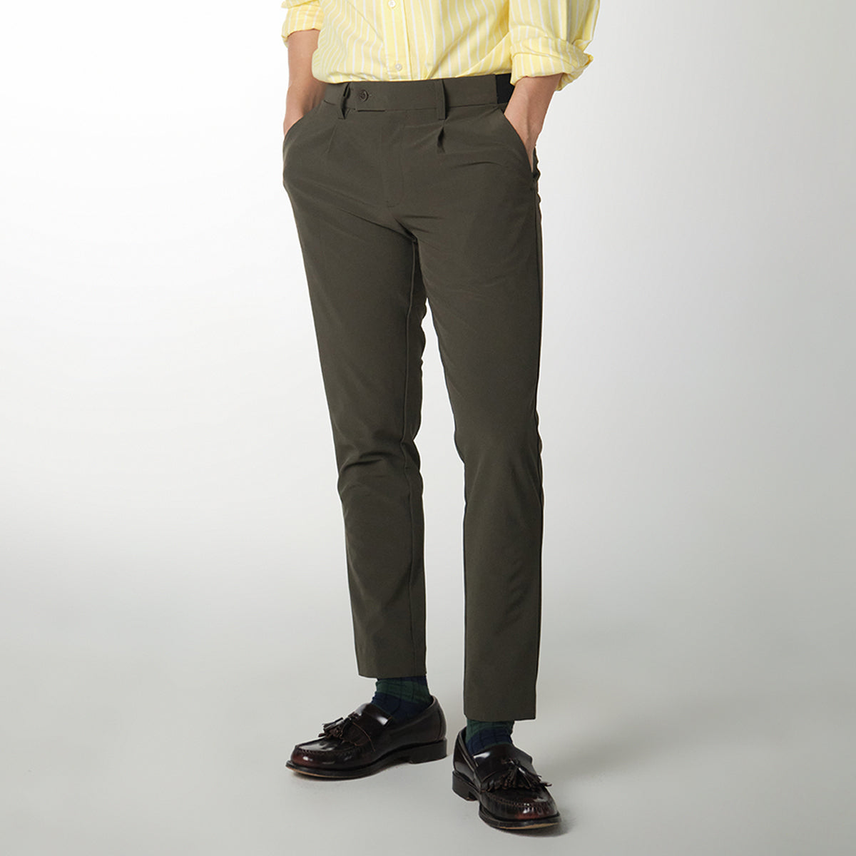 era-won long pants, elastic waist, model GOLF FABRIC PANTS (065V9), color Olive 