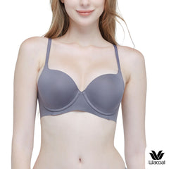 WB5P79_DG F